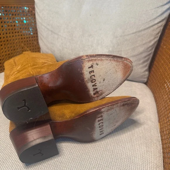 Tecovas The Abby Suede Sienna - Picture 8 of 8